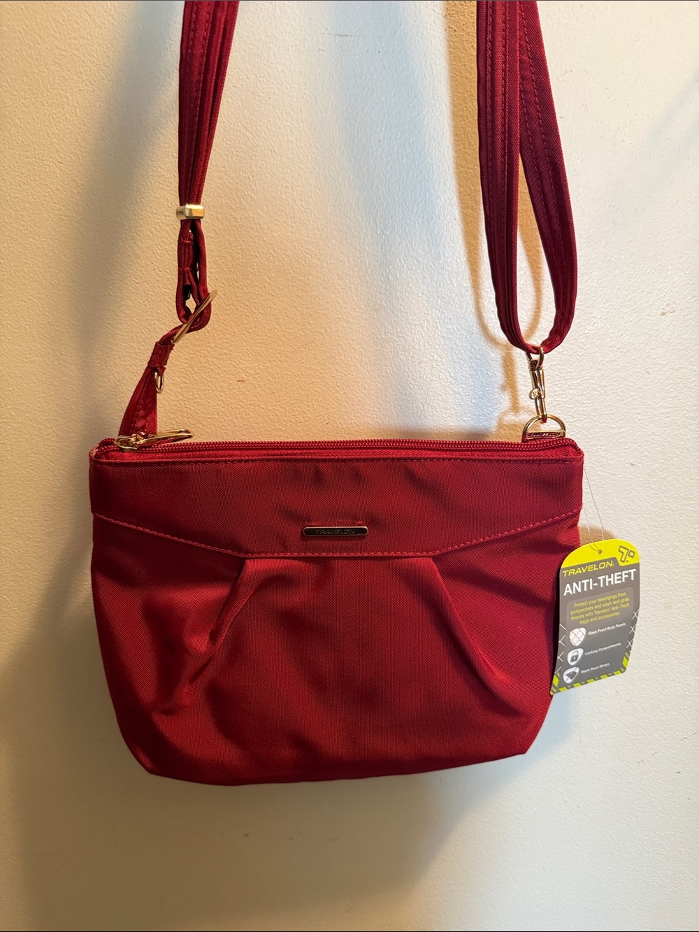 Travelon Red Anti-Theft Crossbody Shoulder Bag NWT